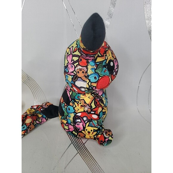 Lof of 3 Pokemon Pikachu - Graffiti Pikachu, Christmas Ornament & 2015 Tomy Toys - Picture 6 of 15